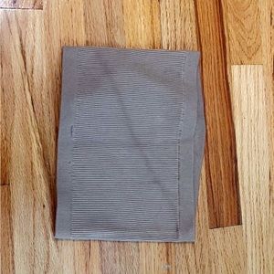 All 3 crop tops 2 white one brown